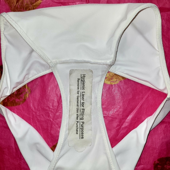 VICTORIA'S SECRET SIZE 4 TOP 6 BOTTOM NEW WHITE HALTER BIKINI VINTAGE SWIMSUIT - Picture 15 of 16